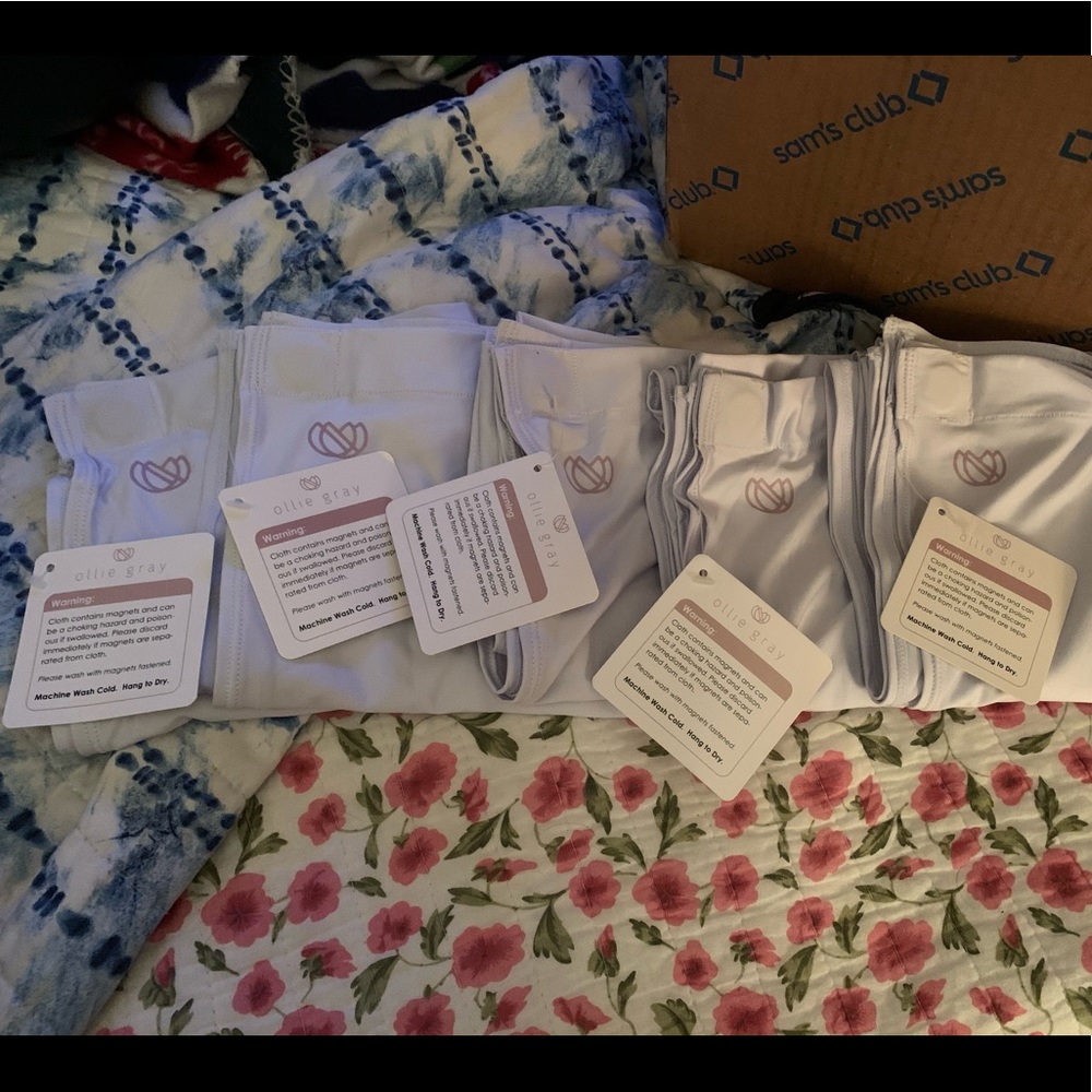 Ollie Gray Magnet nursing covers